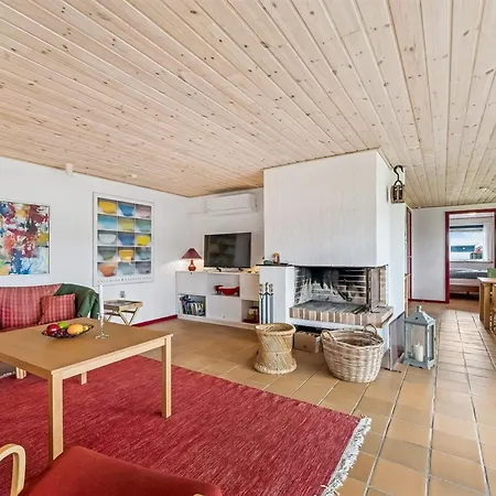 Roque - 250m From The Sea By Interhome *